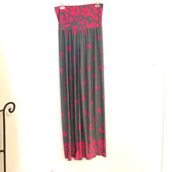 Reborn pink & gray flare pants. Medium - Picture 3 of 11